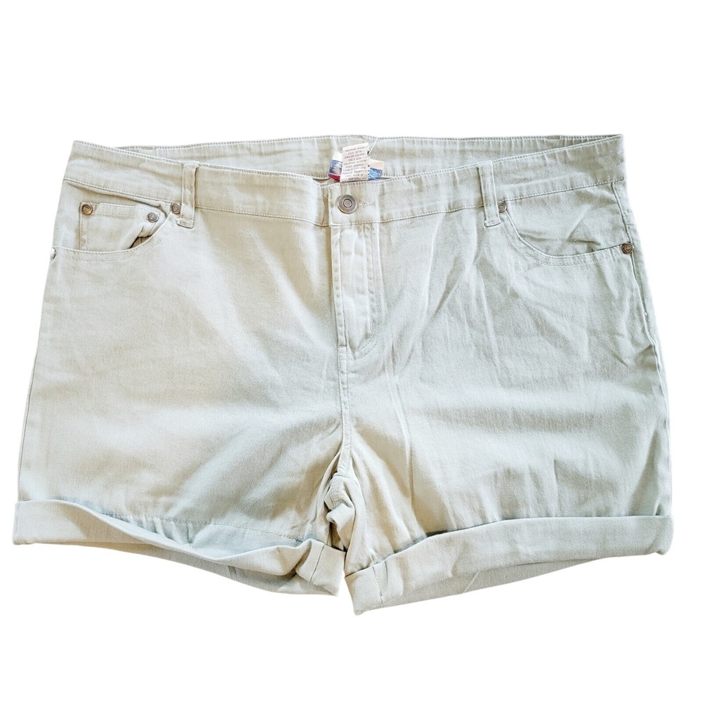Las Olas 18 Stretch Denim Cuff Shorts Bermuda 18 Cuffed Leg Color SAGE NWT - Picture 1 of 8